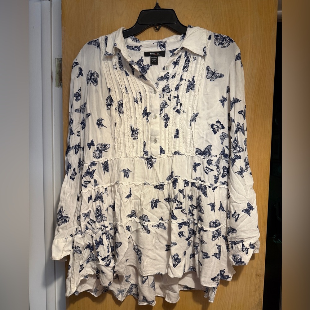 Style & Co. Juniors Butterfly Long Sleeve Top Size Large
